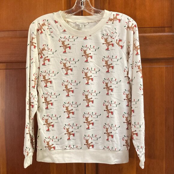 American Eagle Skating Reindeer with Christmas lights sweatshirt - Size Medium - Picture 2 of 9